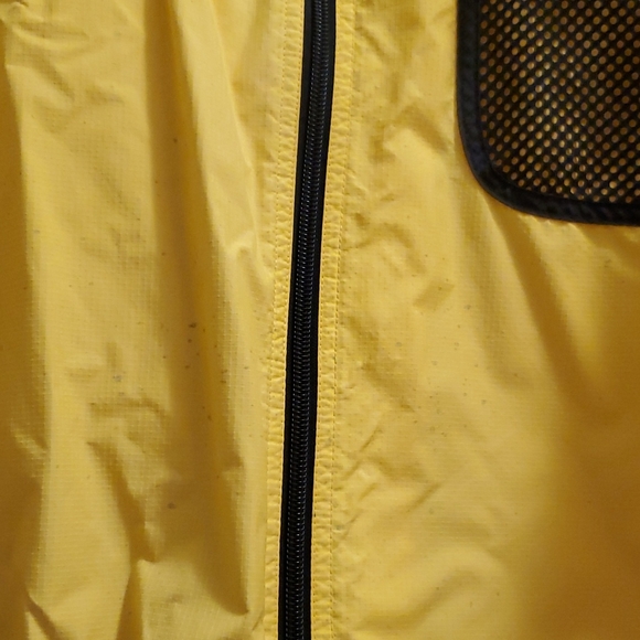 Eddie Bauer’s EBTEK Shell Jacket - XL YELLOW VINTAGE tiny spots shown in photo - Picture 4 of 4